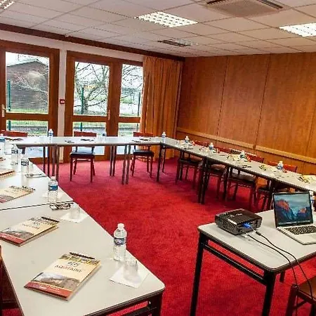 Brit Hotel Agen L Aquitaine 2*