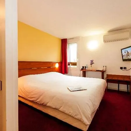 Brit'hotel Aquitaine Hotel