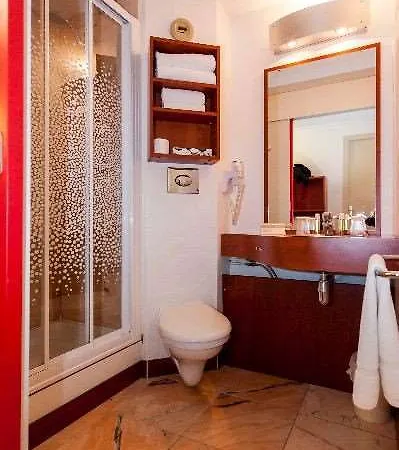 Brit Hotel Agen L Aquitaine 2*